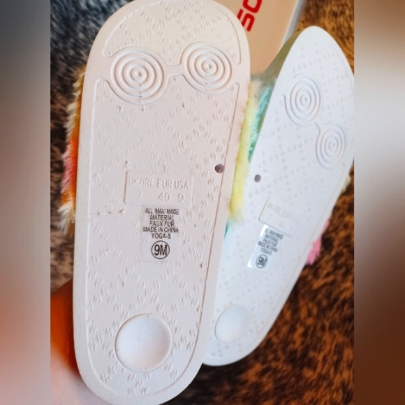 Soda tie dye slip ons - Picture 5 of 5